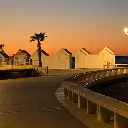 Апартаменти En 1ere Ligne Face A La Mer Аркашон
